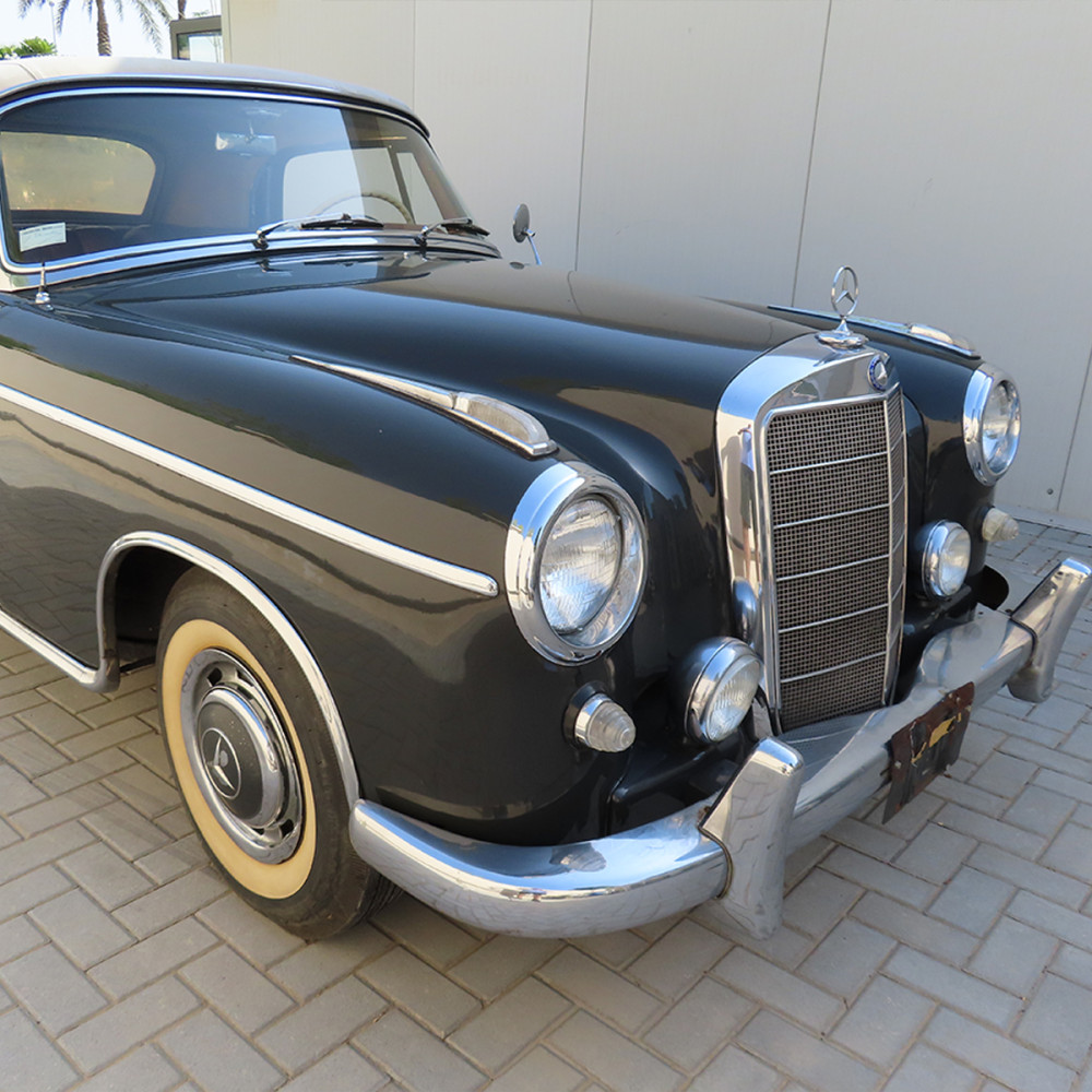 Mercedes-Benz 220 S (W128)