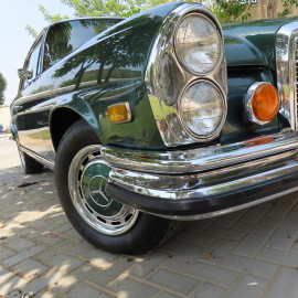 Mercedes-Benz 280 SE 3.5 Coupe - Metallic Dark Green
